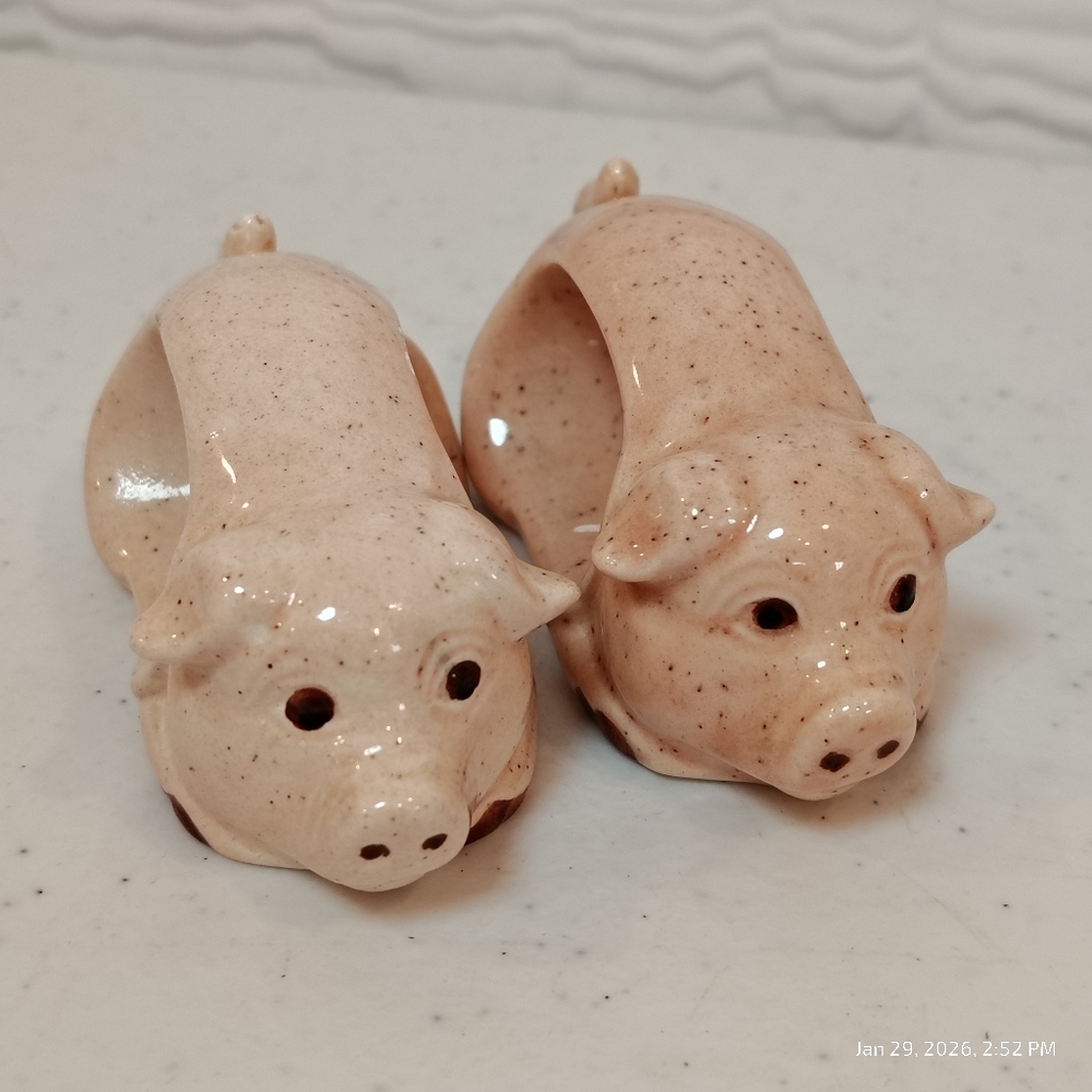 Napkin Holders Pig Piggies Pink Ceramic Farmhouse Barnyard Animals SET OF 2